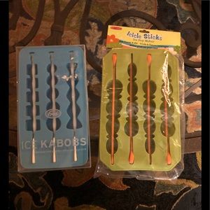 Great for parties and holiday gatherings.          2 sets of ice kabob sticks.